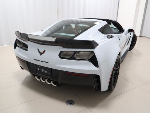 Used 2019 Chevrolet Corvette Z06 RWD image 5