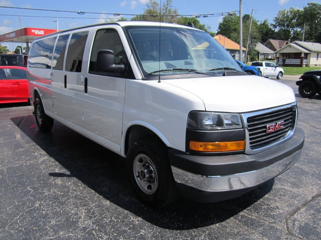 Used 2025 GMC Savana 3500 LT w/ LT Preferred Equipment Group RWD image 5