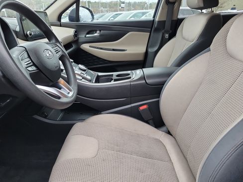 Used 2022 Hyundai Santa Fe SE image 3