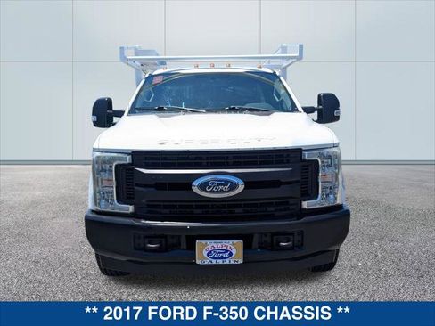 Used 2017 Ford F350 XL w/ Power Equipment Group RWD image 8