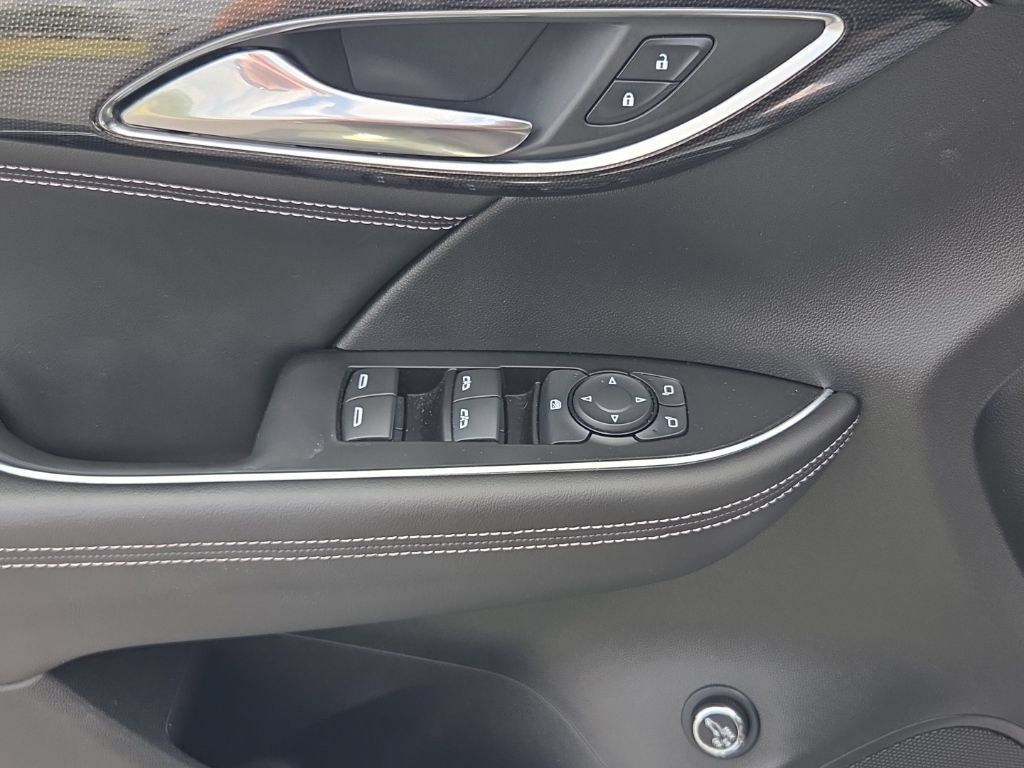 Used 2023 Buick Envision Preferred AWD/4WD image 28