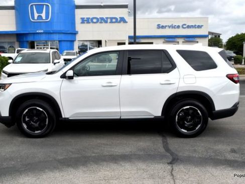 Certified 2025 Honda Pilot EX-L image 7
