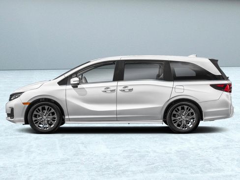 New 2026 Honda Odyssey Touring image 3