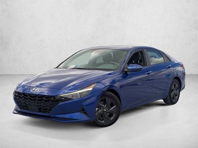 Used 2021 Hyundai Elantra SEL w/ Convenience Package