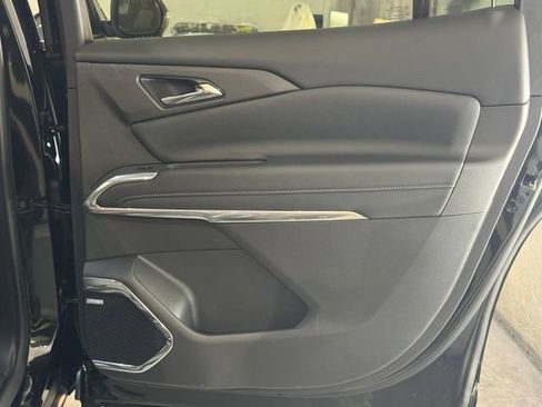 New 2027 Chevrolet Traverse Z71 w/ Enhanced Driving Package AWD/4WD image 30