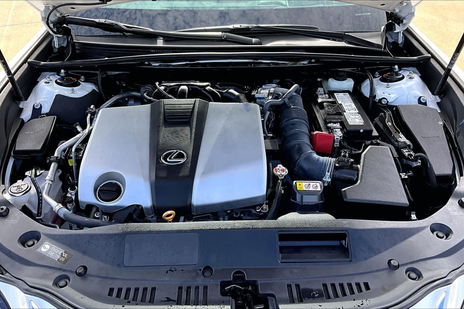 Used 2024 Lexus ES 350 Ultra Luxury w/ Accessory Package (Z2) FWD image 32