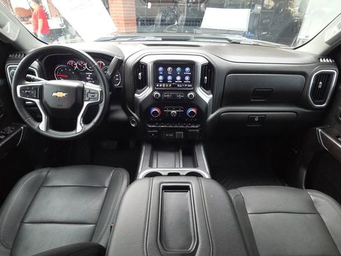 Used 2022 Chevrolet Silverado 3500 LTZ w/ LTZ Texas Edition image 11