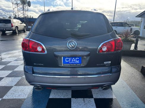 Used 2011 Buick Enclave CXL image 4