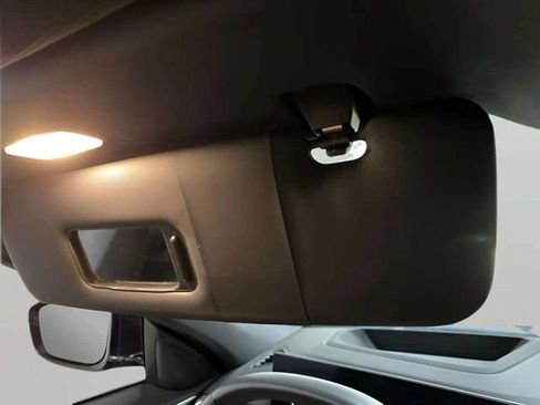 Used 2025 BMW 430i Convertible RWD image 57