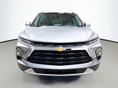 New 2026 Chevrolet Blazer LT image 3