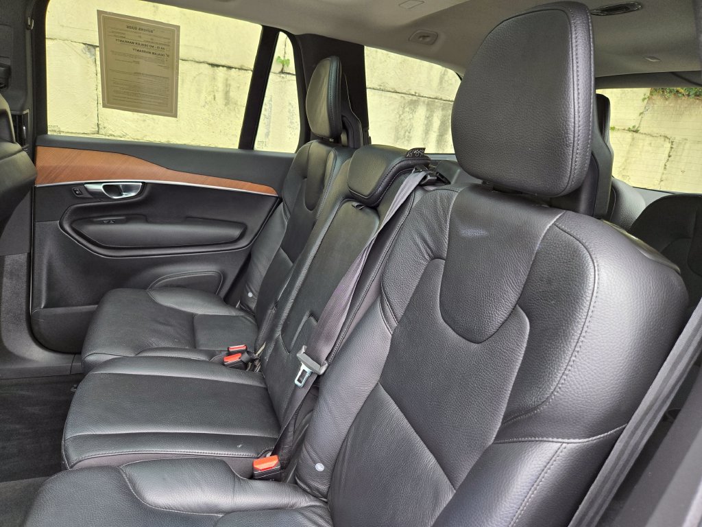 Used 2021 Volvo XC90 T6 Momentum w/ Advanced Package AWD/4WD image 29