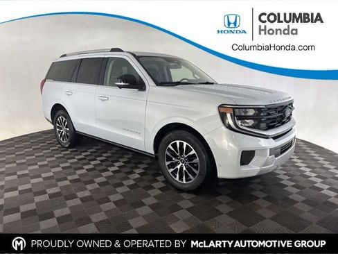 Used 2025 Ford Expedition Platinum AWD/4WD image 1