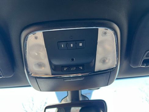 Used 2017 Jeep Grand Cherokee Altitude image 33