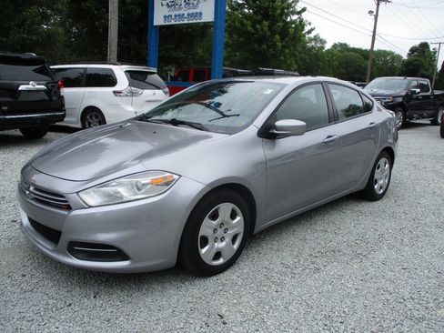 Used 2015 Dodge Dart SE w/ Convenience Group FWD image 1
