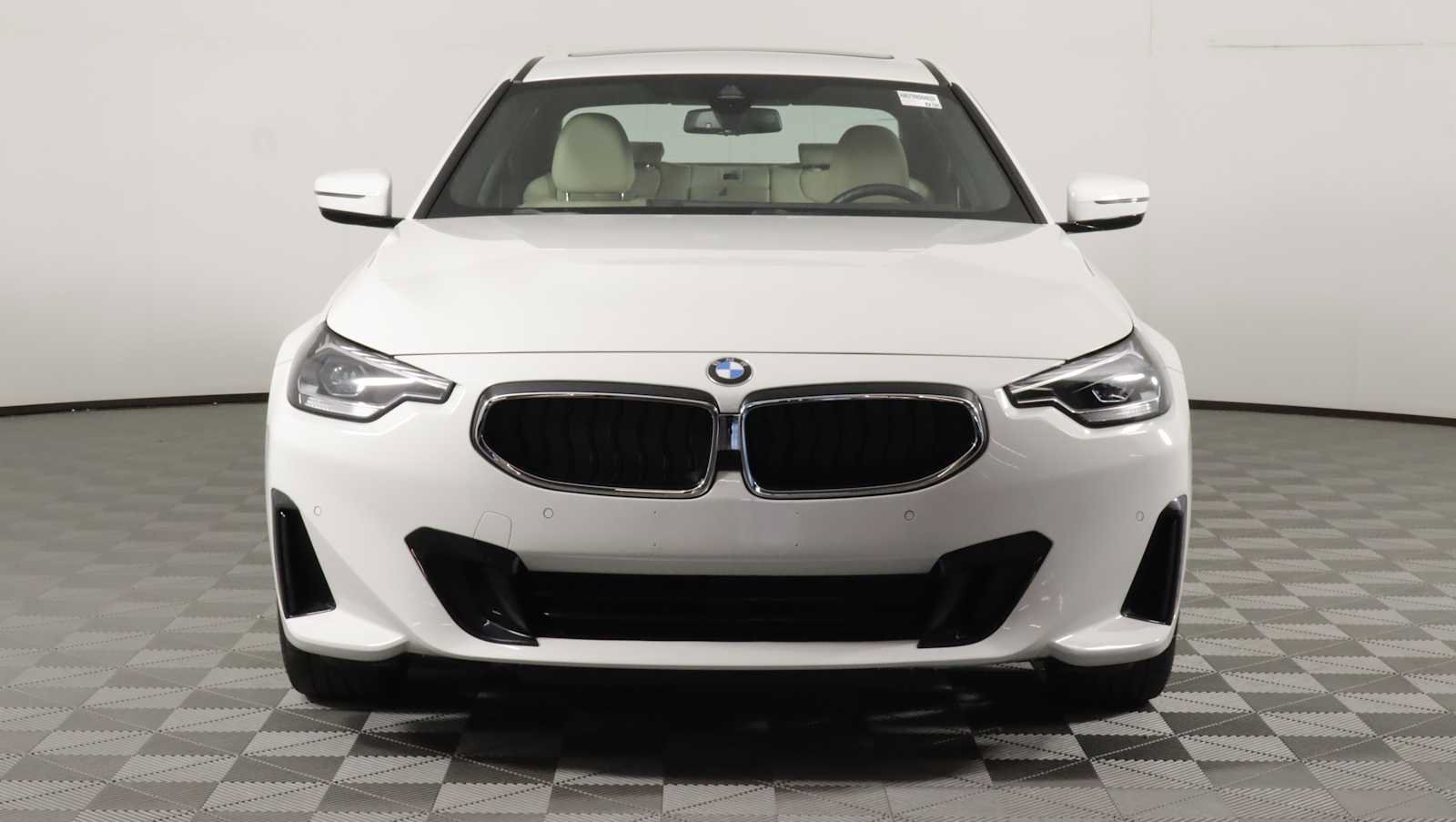 Used 2024 BMW 230i xDrive Coupe w/ Convenience Package AWD/4WD image 2