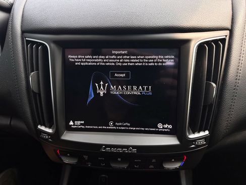 Used 2020 Maserati Levante S AWD/4WD image 9
