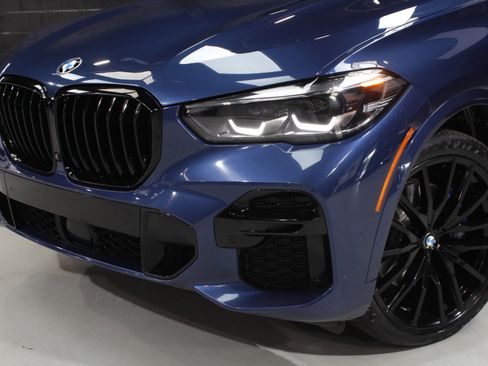 Used 2022 BMW X5 xDrive40i w/ M Sport Package AWD/4WD image 5