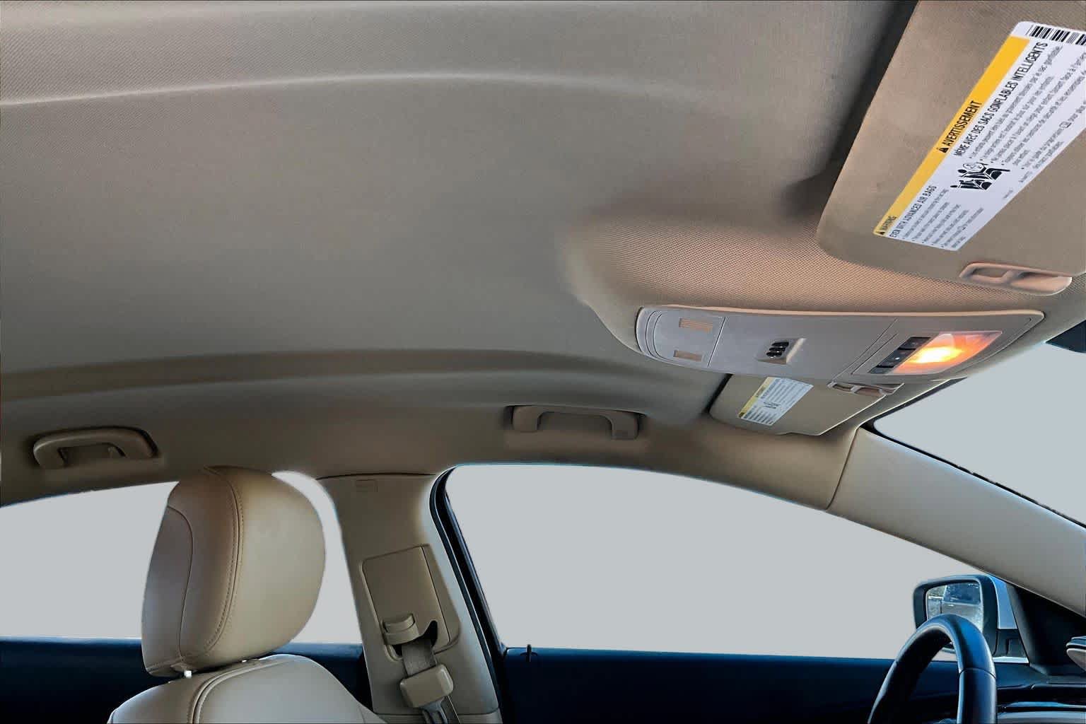 Used 2013 Buick LaCrosse Leather FWD image 13