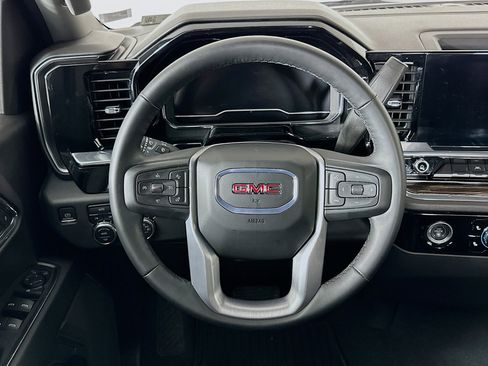 Used 2024 GMC Sierra 1500 Elevation image 17