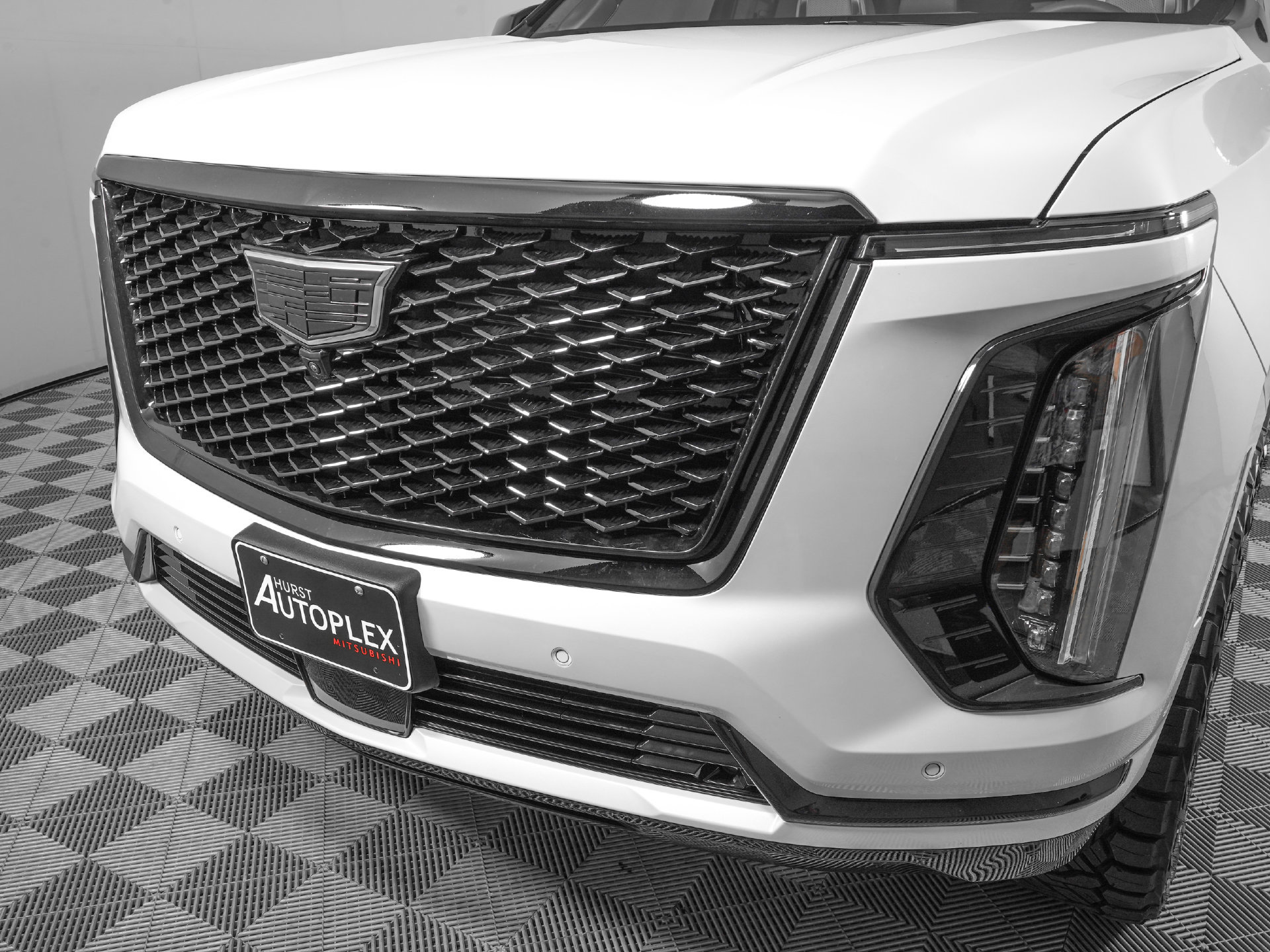 Used 2025 Cadillac Escalade ESV Sport Platinum AWD/4WD image 33