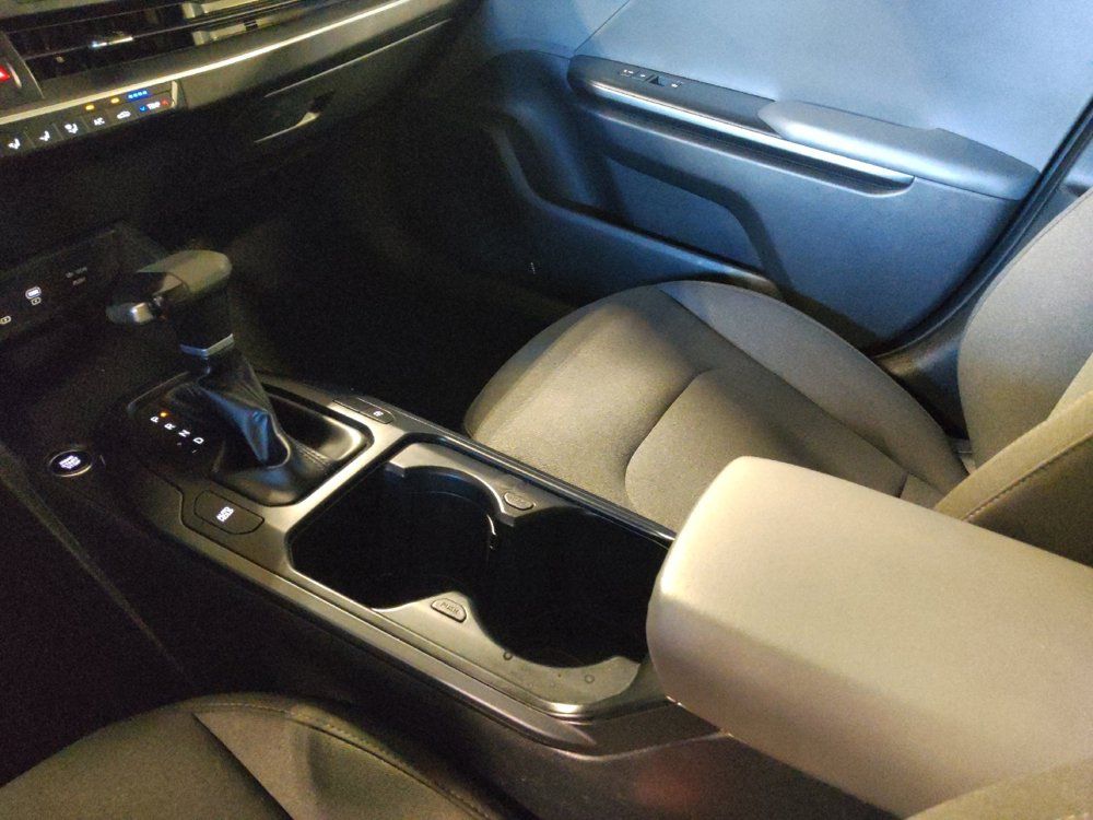 Used 2025 Kia K4 FWD image 26