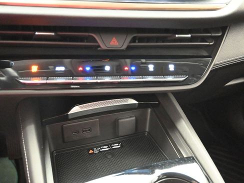 Certified 2024 Buick Envision Avenir image 17