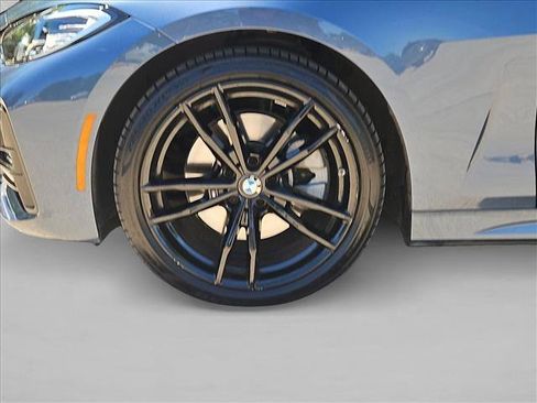Used 2023 BMW 430i Coupe w/ M Sport Package RWD image 21