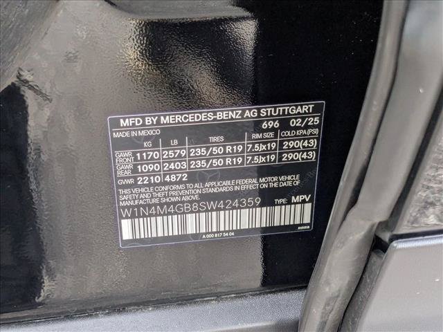 Used 2025 Mercedes-Benz GLB 250 image 24