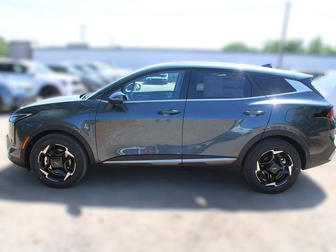 New 2026 Kia Sportage EX FWD image 14