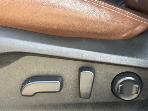 Used 2021 Subaru Forester Touring w/ Popular Package #2 image 20