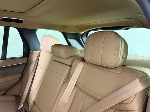 New 2026 Land Rover Range Rover SE image 24