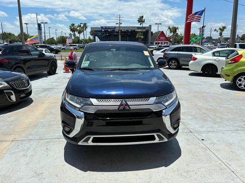 Used 2020 Mitsubishi Outlander SE FWD image 1