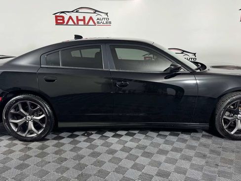 Used 2019 Dodge Charger GT RWD image 9