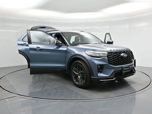 New 2025 Ford Explorer ST w/ Sun And Sound Package image 32