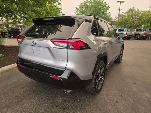 Used 2023 Toyota RAV4 XSE w/ Weather Package AWD/4WD image 8