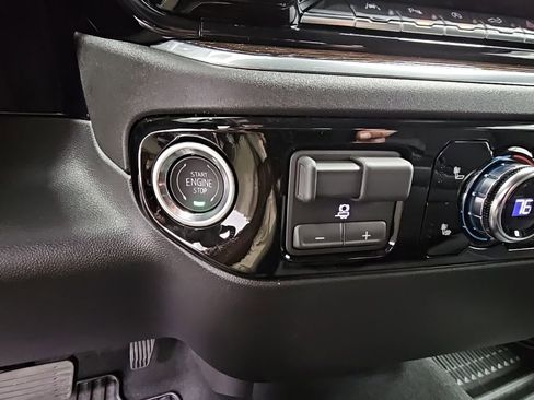 New 2026 GMC Sierra 1500 SLE w/ Preferred Package image 21