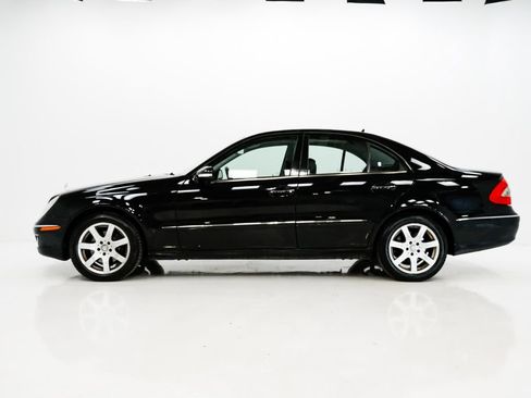 Used 2008 Mercedes-Benz E 350 4MATIC Sedan image 22