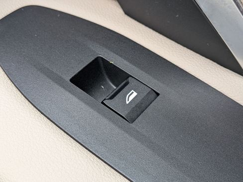 Used 2023 BMW X1 xDrive28i w/ Premium Package image 36