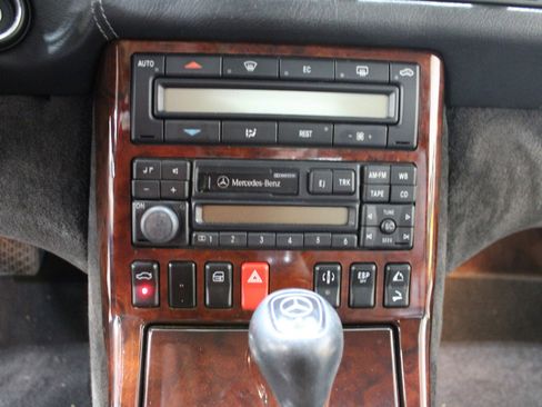 Used 1998 Mercedes-Benz SL 600 image 22