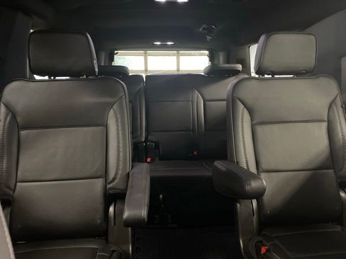 Used 2022 GMC Yukon XL Denali AWD/4WD image 38