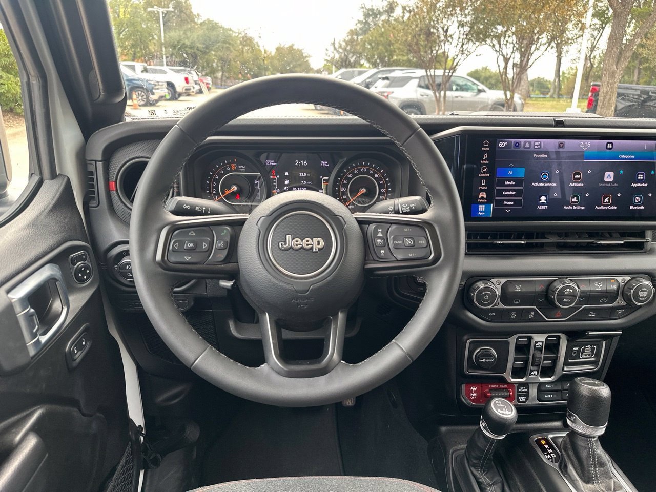 Used 2026 Jeep Gladiator Rubicon AWD/4WD image 13