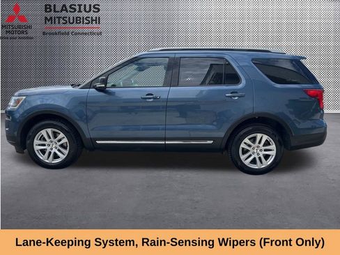 Used 2018 Ford Explorer XLT w/ Equipment Group 202A AWD/4WD image 20