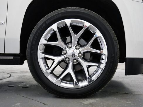 Used 2020 GMC Yukon XL Denali w/ Denali Premium Package AWD/4WD image 41