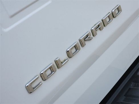 Used 2022 Chevrolet Colorado LT image 8