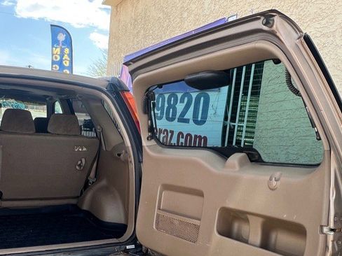 Used 2004 Honda CR-V EX image 29