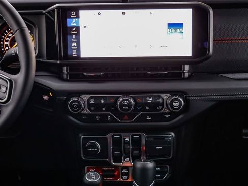 New 2026 Jeep Gladiator Rubicon w/ Steel Bumper Group image 16