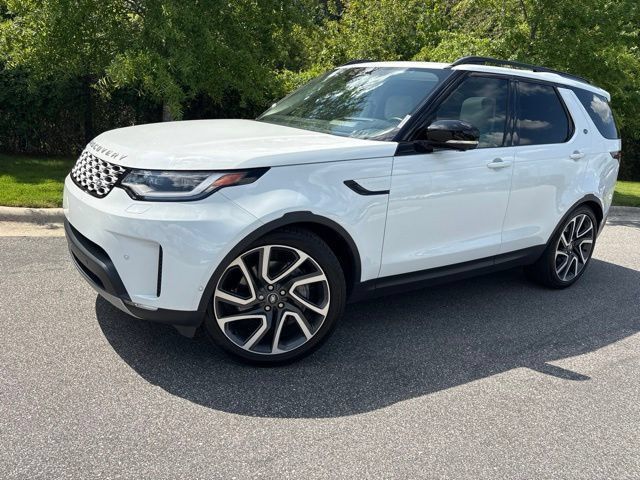 Certified 2025 Land Rover Discovery S AWD/4WD image 1