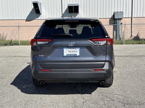 Used 2025 Toyota RAV4 LE AWD/4WD image 6