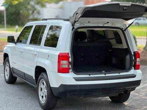 Used 2015 Jeep Patriot Sport w/ Power Value Group FWD image 38
