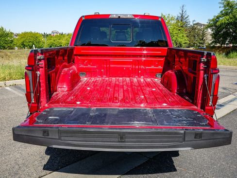 Used 2025 Ford F150 Raptor AWD/4WD image 25